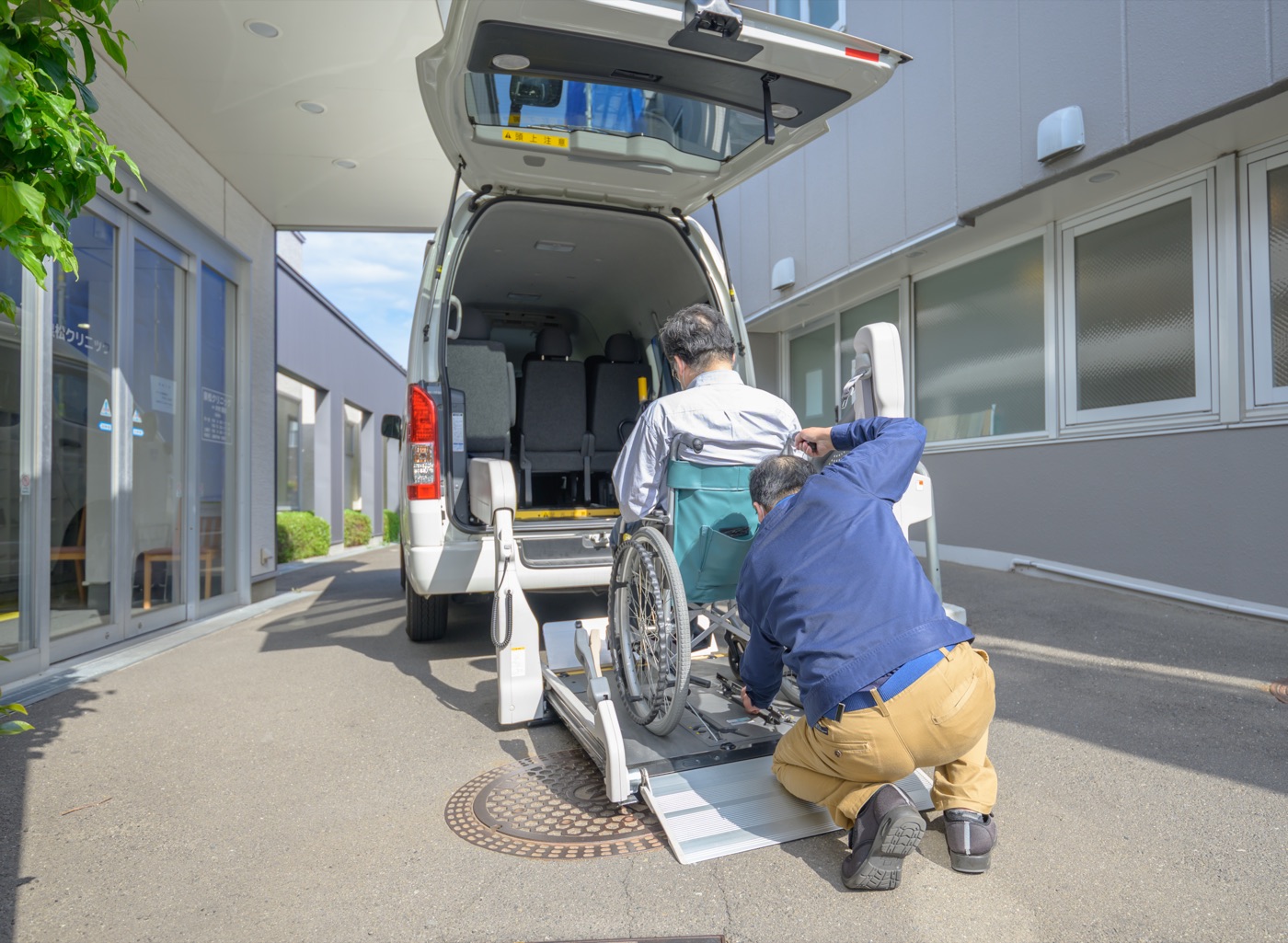 送迎車